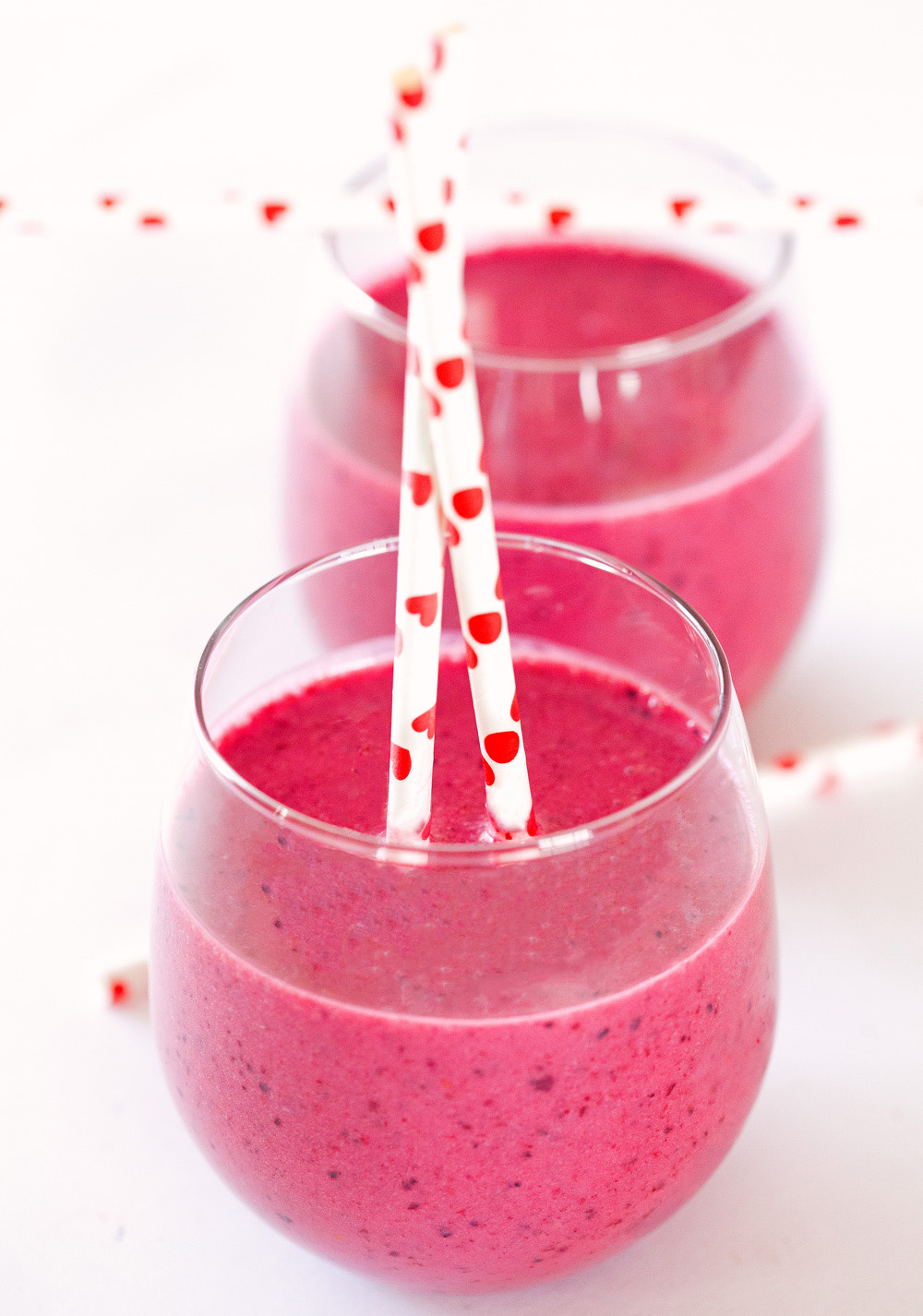 Very Berry Banana Smoothie - Deliciously Yum!