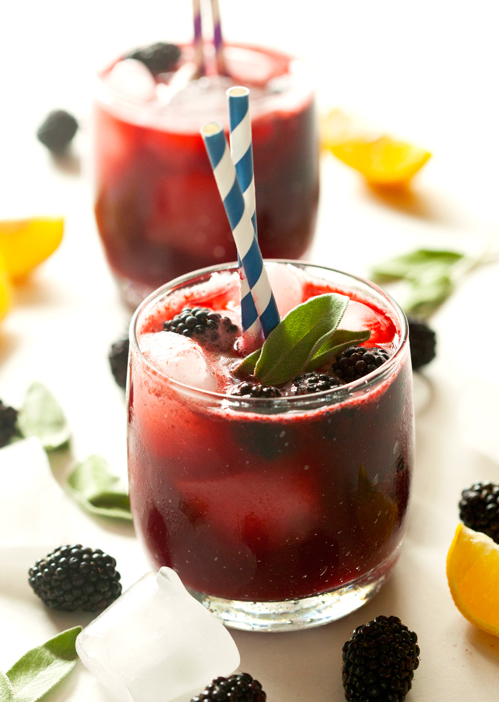 blackberry-sage-lemonade-sparklers