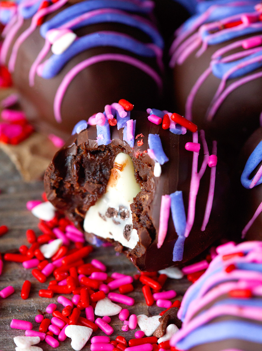 Surprise Inside Brownie Bites via Deliciously Yum