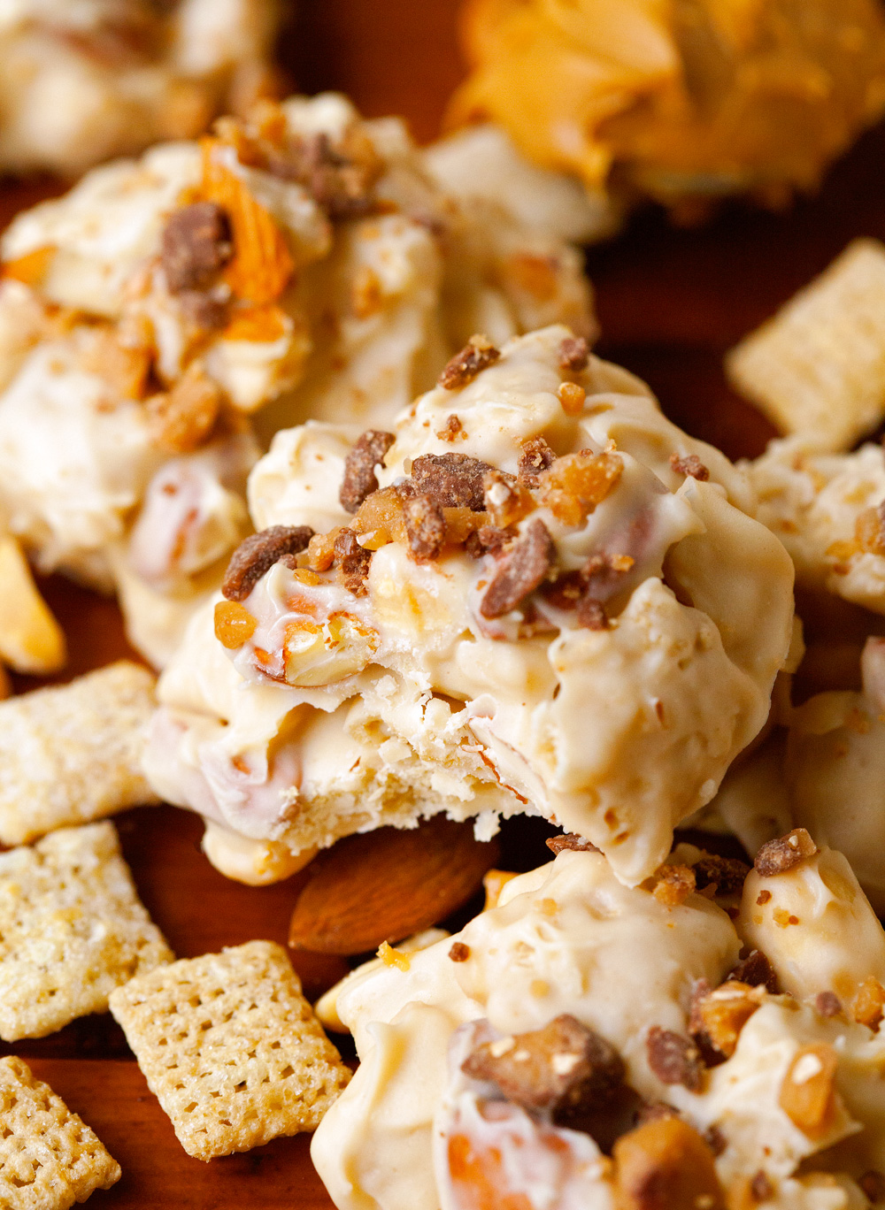Crunchy White Chocolate and Toffee Clusters